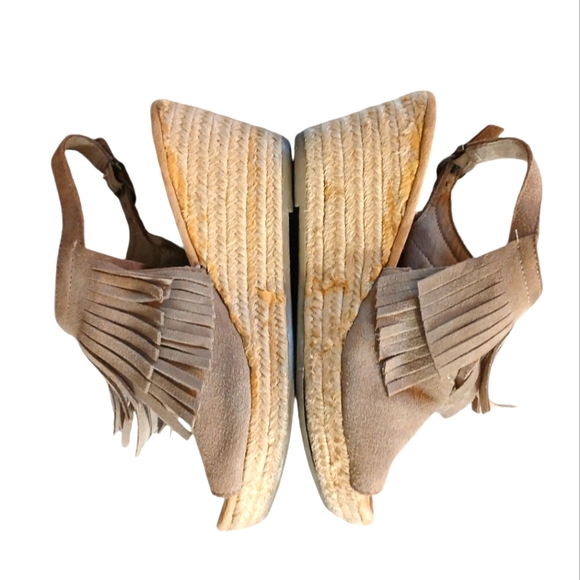 Minnetonka Suede Fringe Wedge Sandal size 8 - Picture 2 of 8